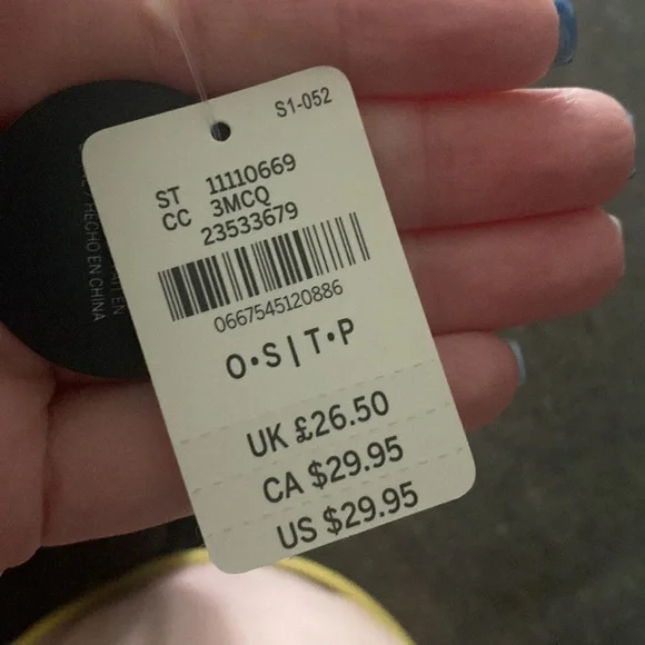 New with tags VS pineapple bag - Picture 5 of 5